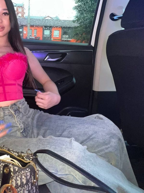 Создание отношений в тишине знакомства для глухих и слабослышащих людей Создание отношений в тишине знакомства для глухих и слабослышащих людей фото