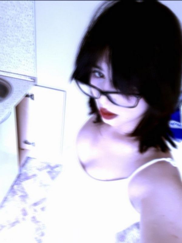 Флирт на сайтах знакомств как искусство заинтересовать собеседника фото