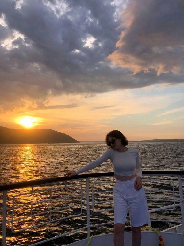 Как зарегистрироваться на сайте знакомств и найти интересных собеседников