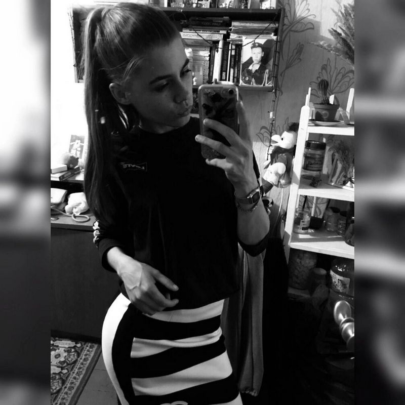 Поиск партнера для интима и дружеского общения без обязательств фото