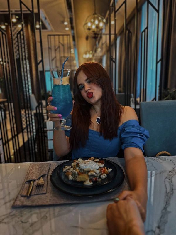 Как выбрать сайт для знакомства с иностранцами и построить отношения онлайн Как выбрать сайт для знакомства с иностранцами и построить отношения онлайн фото