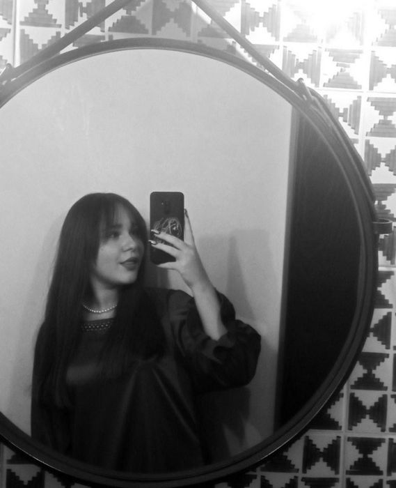 Сайт знакомств без комплексов для искреннего общения и новых встреч