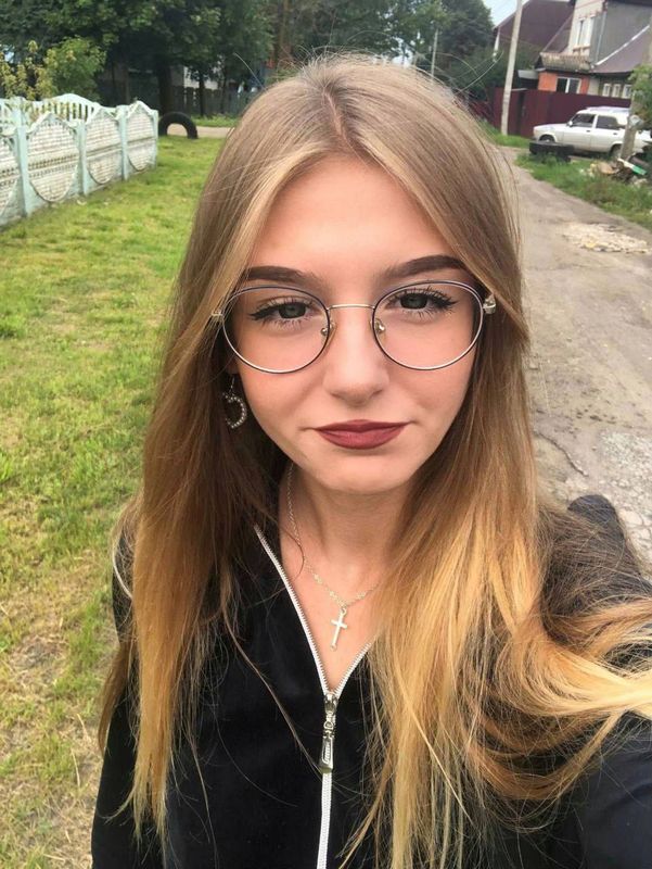 Бесплатный сайт знакомств в России для поиска серьезных отношений и общения фото