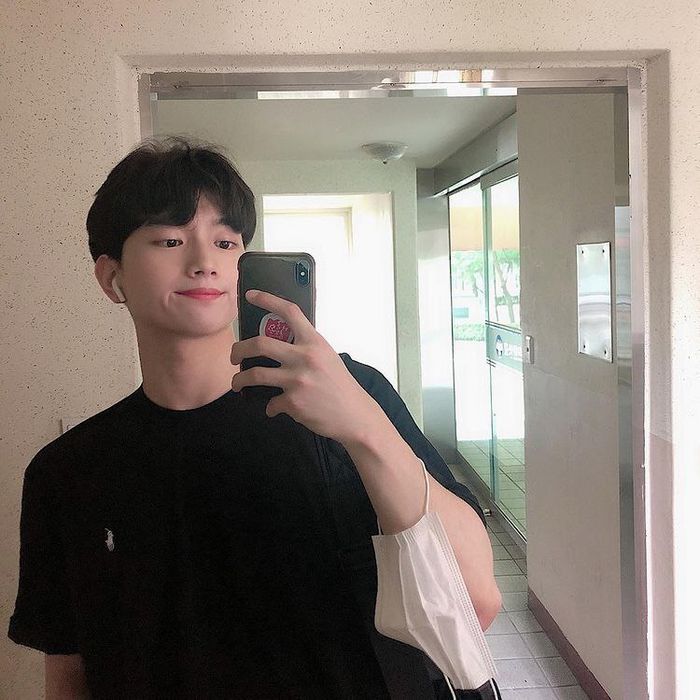 Видеочат для взрослых как способ интимного общения и поиска партнеров фото