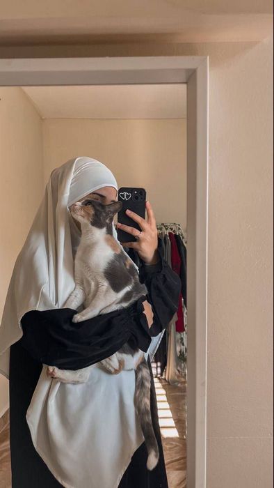 Что написать девушке при знакомстве чтобы заинтересовать и понравиться фото