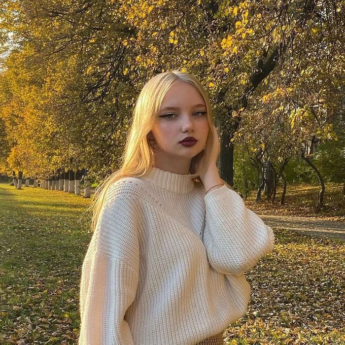 Сервис для серьезных отношений и новых знакомств с женщинами России фото