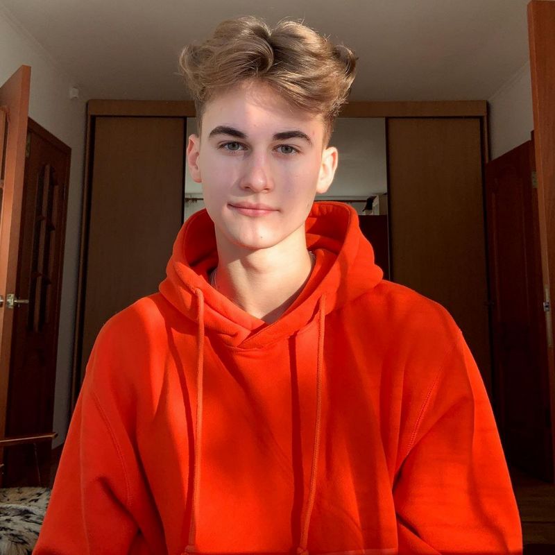 Свидания в Старом Осколе где искать любовь и строить отношения фото