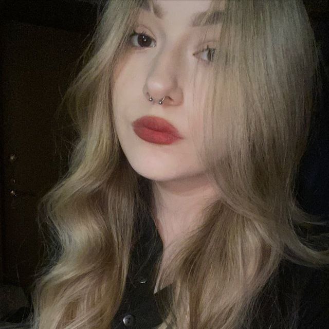 Сервис для серьезных отношений и новых знакомств с женщинами России фото