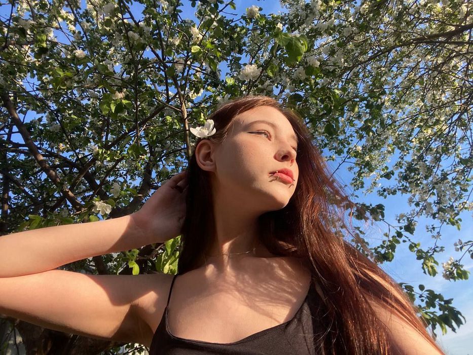 Знакомства в Донецке ДНР через Телеграм поиск общения и отношений