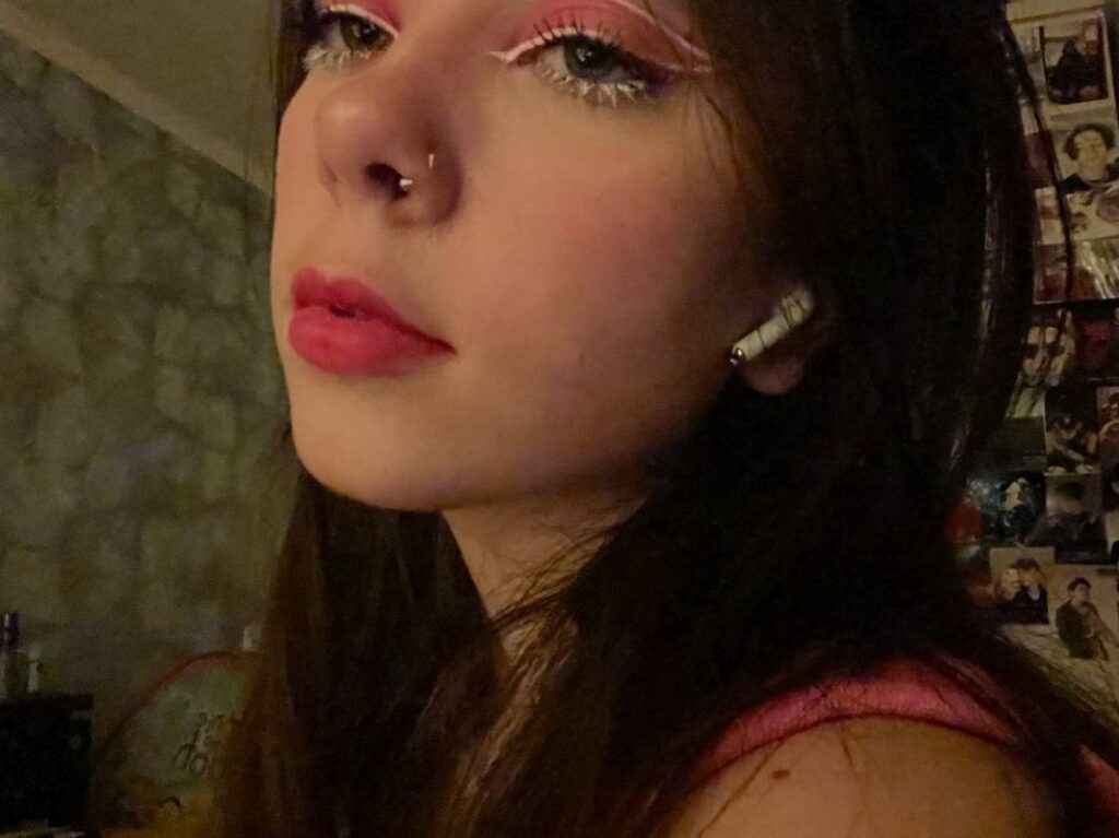 Знакомства в Перми без регистрации сразу на сайте